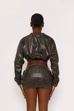 Load image into Gallery viewer, BROWN VINTAGE LOOK FAUX LEATHER CROPPED BOMBER JACKET
