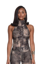 CROC HIGH NECK HALTER TOP