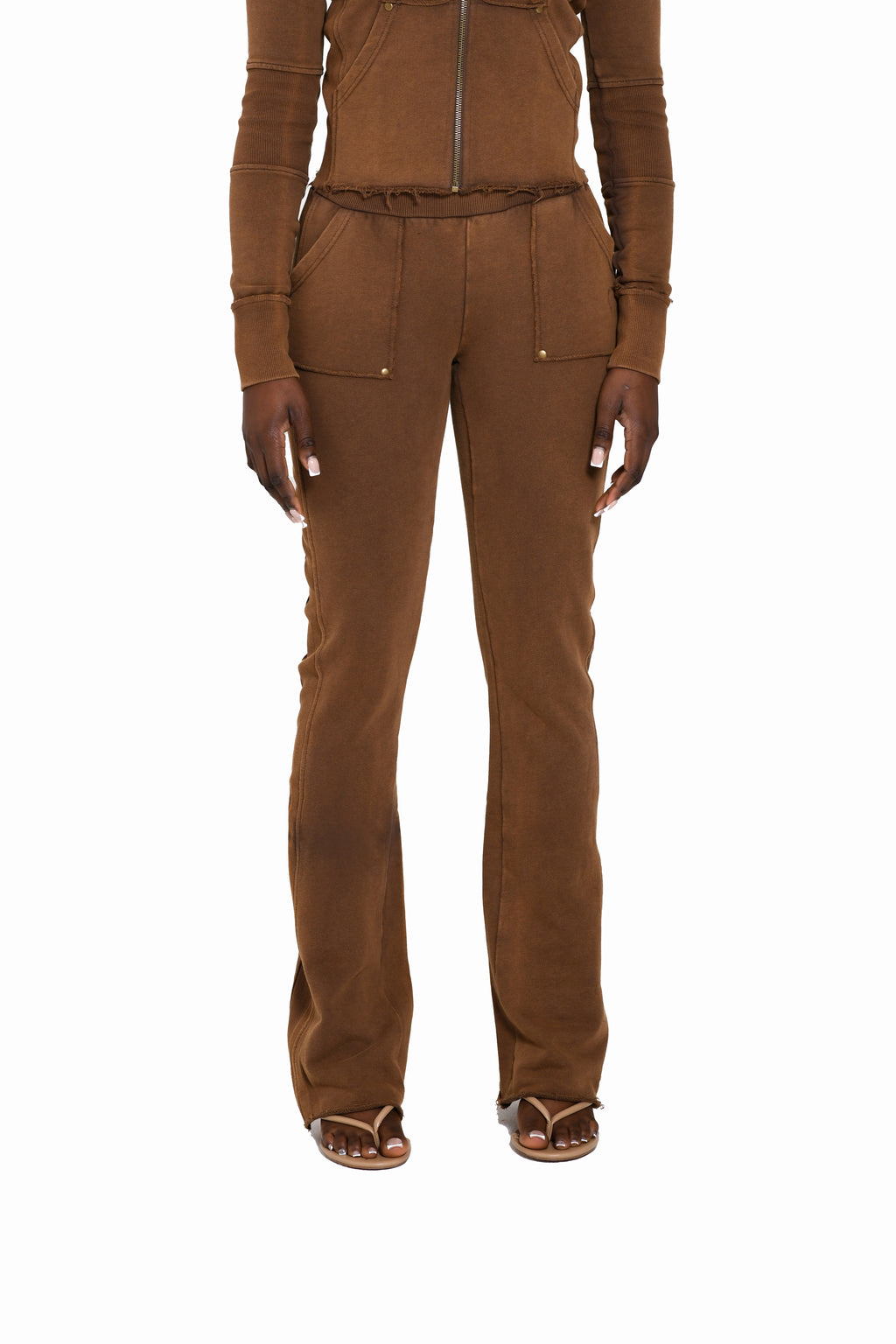 TERRAFORM FITTED JOGGER - CHESTNUT