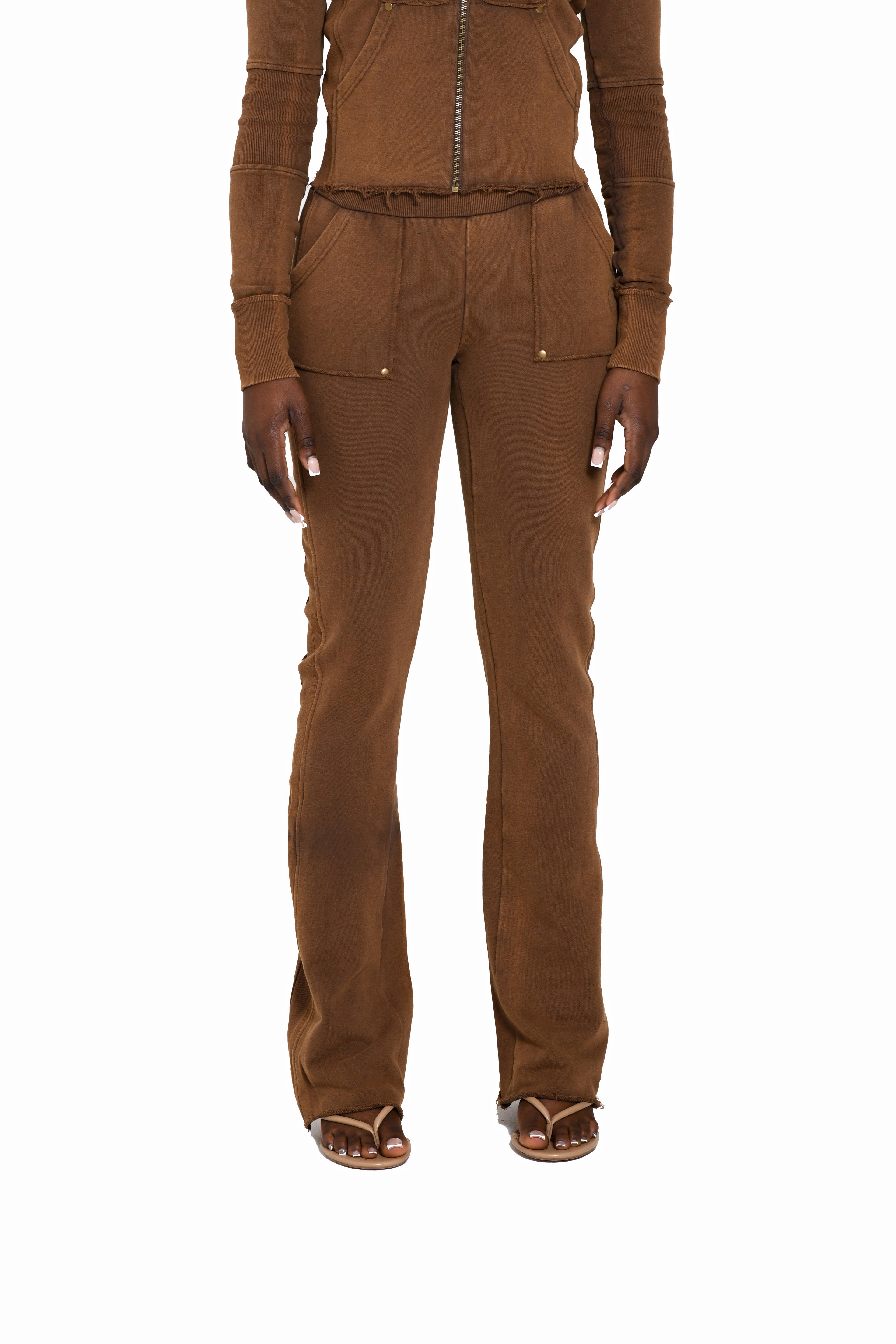 TERRAFORM FITTED JOGGER - CHESTNUT