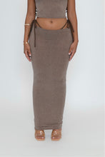 Load image into Gallery viewer, BROWN SOFT KNIT MAXI SKIRT
