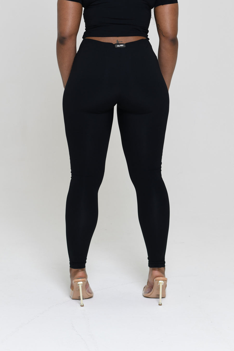 BLACK SLINKY LEGGINGS